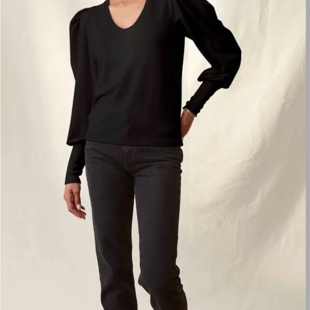 Grey State Lorelei‎ Black Long Sleeve with Rounded Neckline, Size XS